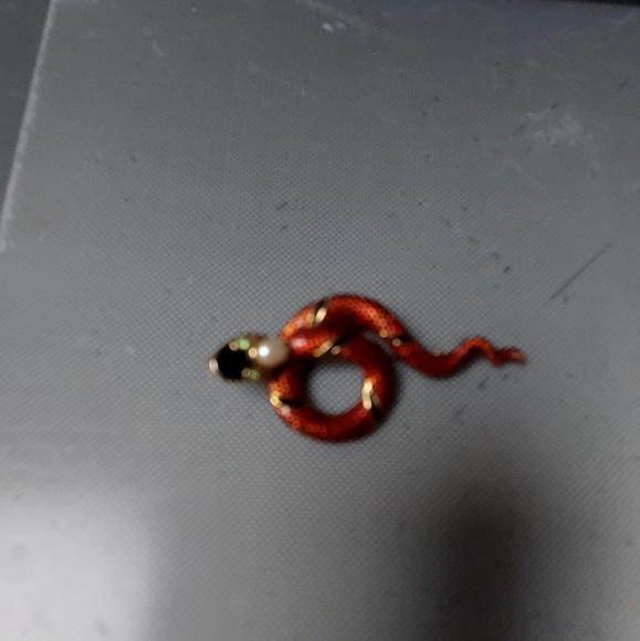 Yr of the Snake Enamel snake brooch pin pearls in style of Heidi Daus - Picture 4 of 5